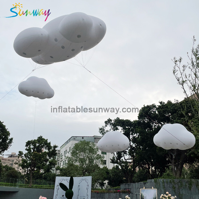 Inflatable cloud helium balloon